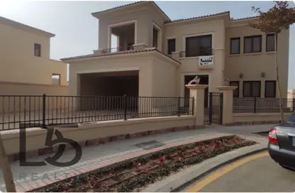 Villa - 5 Bedrooms - 4 Bathrooms for sale in Levana - Uptown Cairo - Mokattam - Cairo