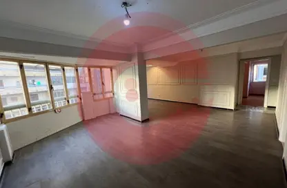 Apartment - 3 Bedrooms - 2 Bathrooms for sale in Al Hedaya Mosque St. - Saba Basha - Hay Sharq - Alexandria