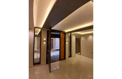 Apartment - 3 Bedrooms - 2 Bathrooms for sale in 5th Settlement Compounds - The 5th Settlement - New Cairo City - Cairo