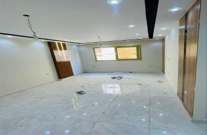 Apartment - 2 Bedrooms - 2 Bathrooms for sale in Hadayek El Ahram - Giza
