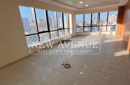 Office Space - Studio - 1 Bathroom for rent in Shohadaa Al Mohandeseen St. - Mohandessin - Giza