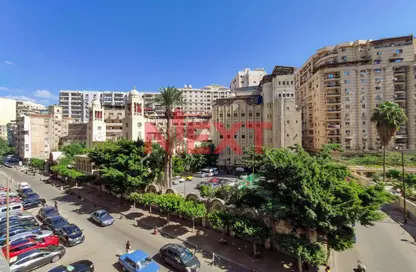 شقة - 3 غرف نوم - 2 حمامات للبيع في شارع توت عنخ امون - سموحة - حي شرق - الاسكندرية