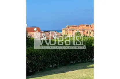 Chalet - 2 Bedrooms - 2 Bathrooms for sale in Bluemar Wadi Degla - Sidi Abdel Rahman - North Coast