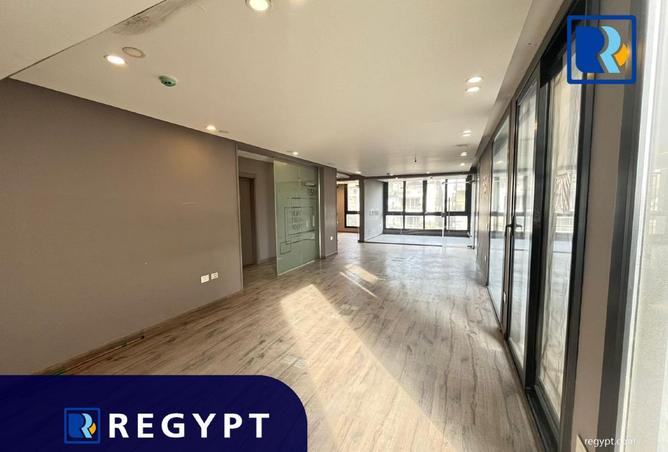 8225071 - Property Image 2