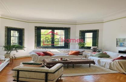 Apartment - 2 Bedrooms - 1 Bathroom for rent in Ahmed Heshmat St. - Zamalek - Cairo