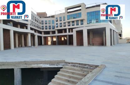 Shop - Studio - 1 Bathroom for sale in Hadayek October - 6 October City - Giza