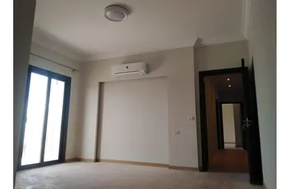 شقة - 3 غرف نوم - 3 حمامات للايجار في ذا كورت ياردز - كمبوندات الشيخ زايد - الشيخ زايد - الجيزة