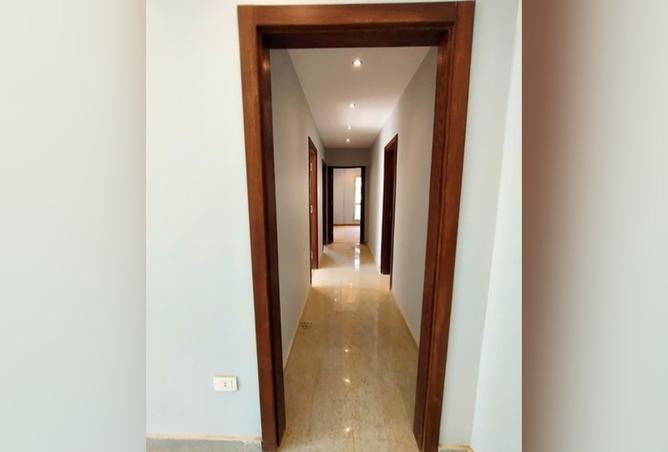 8122394 - Property Image 2