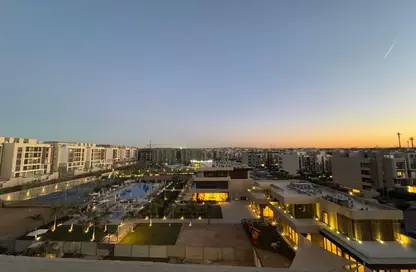 شقة - 3 غرف نوم - 3 حمامات للايجار في فيفث سكوير - التجمع الخامس - مدينة القاهرة الجديدة - القاهرة