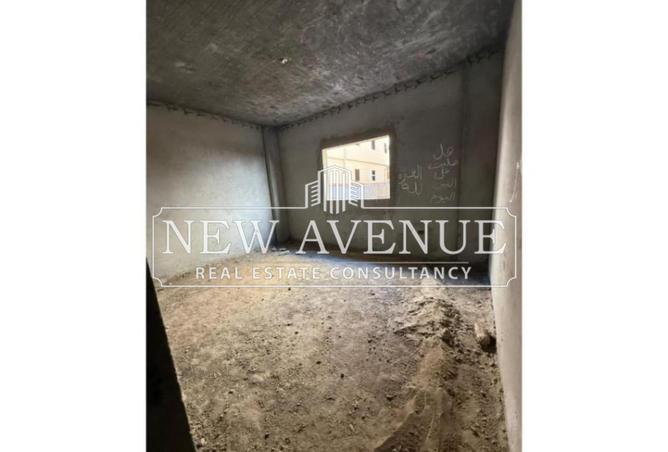 8226012 - Property Image 2