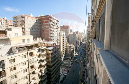 شقة - 3 غرف نوم - 2 حمامات للبيع في شارع جمال عبد الناصر - المندرة - حي ثان المنتزة - الاسكندرية
