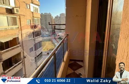 Apartment - 2 Bedrooms - 1 Bathroom for sale in Al Geish Road - El Mandara - Hay Than El Montazah - Alexandria