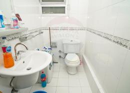 Apartment - 3 bedrooms - 2 bathrooms for للبيع in Gamal Abdel Nasser Road - El Asafra Bahary - Asafra - Hay Than El Montazah - Alexandria