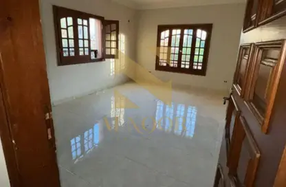 Apartment - 5 Bedrooms - 3 Bathrooms for rent in Al Bostan St. - 9th District - Sheikh Zayed City - Giza