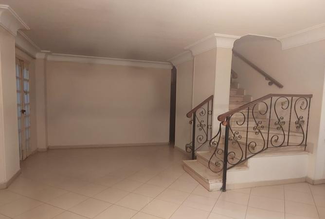 8083044 - Property Image 3