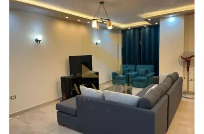 شقة - 4 غرف نوم - 2 حمامات للايجار في لازورد - الحي الثامن - الشيخ زايد - الجيزة