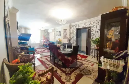 Apartment - 3 Bedrooms - 1 Bathroom for sale in Janaklees - Hay Sharq - Alexandria