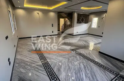 Villa - 4 Bedrooms - 5 Bathrooms for sale in Mivida - 5th Settlement Compounds - The 5th Settlement - New Cairo City - Cairo