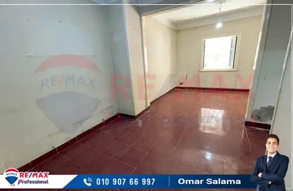 Apartment - 2 Bedrooms - 1 Bathroom for rent in Al Geish Road - Azarita - Hay Wasat - Alexandria