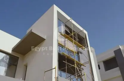 Villa - 4 Bedrooms - 4 Bathrooms for sale in Mivida - 5th Settlement Compounds - The 5th Settlement - New Cairo City - Cairo