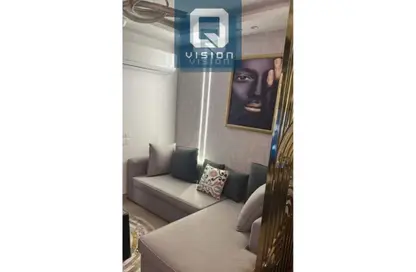 Apartment - 2 Bedrooms - 2 Bathrooms for sale in Tabarak - Zahraa El Maadi - Hay El Maadi - Cairo