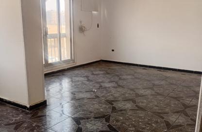 Apartment - 2 Bedrooms - 1 Bathroom for rent in Al Laselky St. - El Laselky - New Maadi - Hay El Maadi - Cairo