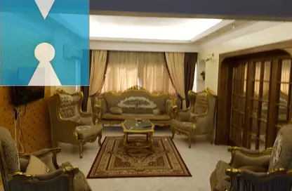 شقة - 3 غرف نوم - 2 حمامات للبيع في شارع أحمد عرابي - المهندسين - الجيزة