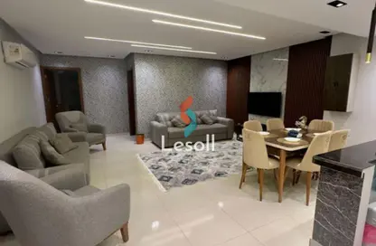 شقة - 2 غرف نوم - 1 حمام للايجار في شارع شهاب - المهندسين - الجيزة