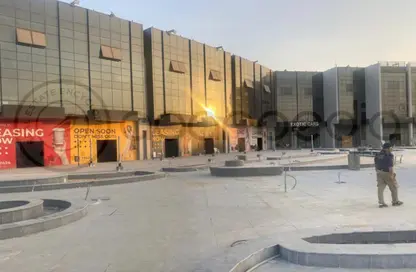 Retail - Studio for rent in Side Walk Mall - El Banafseg 1 - El Banafseg - New Cairo City - Cairo