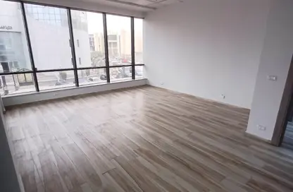 Office Space - Studio - 1 Bathroom for rent in Bank Center Street - South Teseen St. - The 5th Settlement - New Cairo City - Cairo