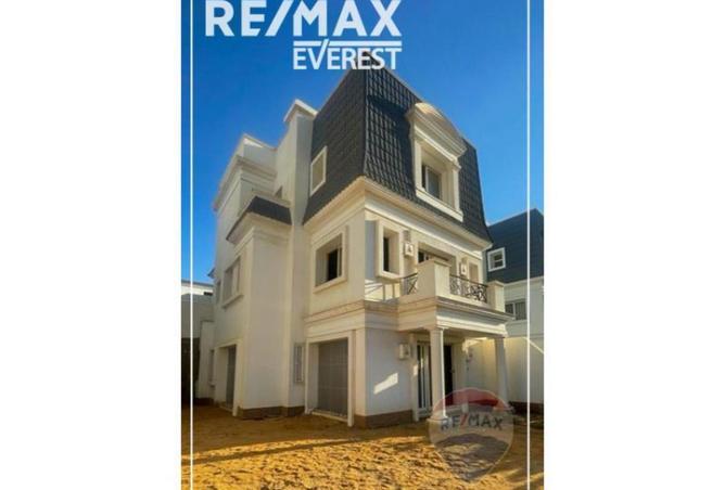 8021797 - Property Image 2