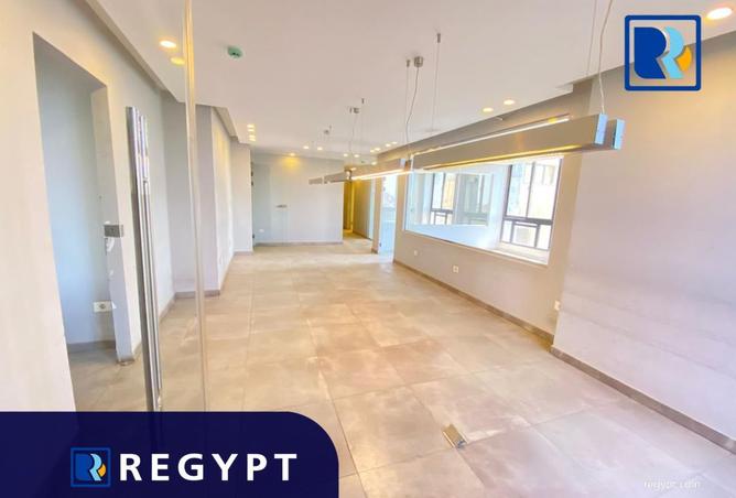 8372993 - Property Image 3