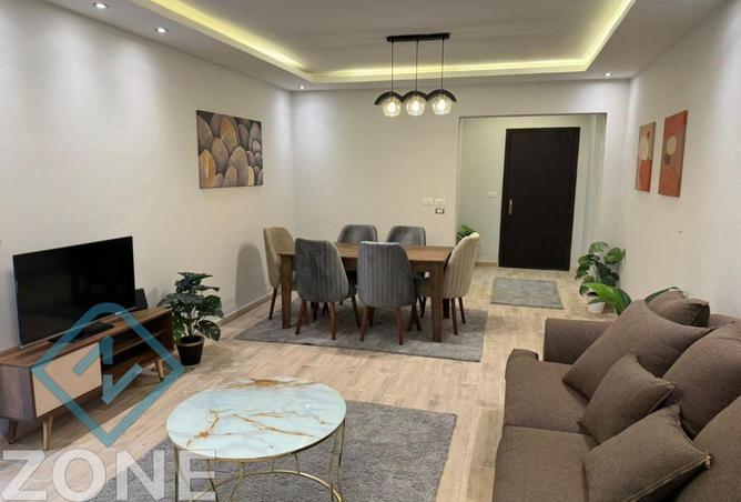 8329032 - Property Image 2