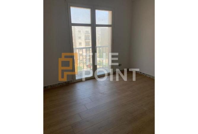 8318471 - Property Image 3