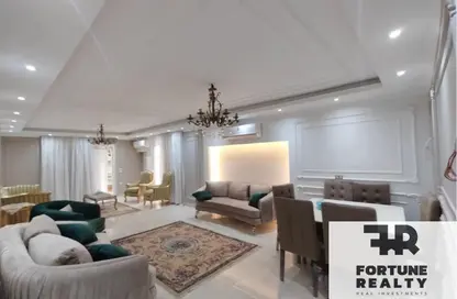 شقة - 3 غرف نوم - 3 حمامات للايجار في سكوير - كمبوندات التجمع الخامس - التجمع الخامس - مدينة القاهرة الجديدة - القاهرة