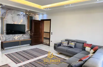 Apartment - 2 Bedrooms - 2 Bathrooms for rent in Garden Residence - New Cairo City - Cairo