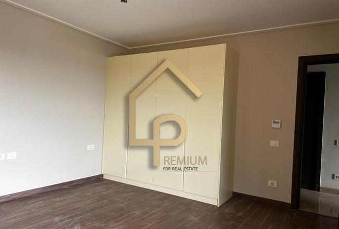 8125389 - Property Image 3