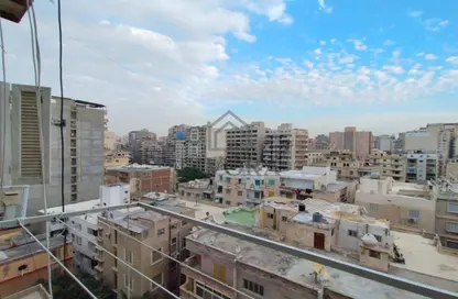 شقة - 3 غرف نوم - 2 حمامات للبيع في شارع الفريد ليان - رشدي - حي شرق - الاسكندرية