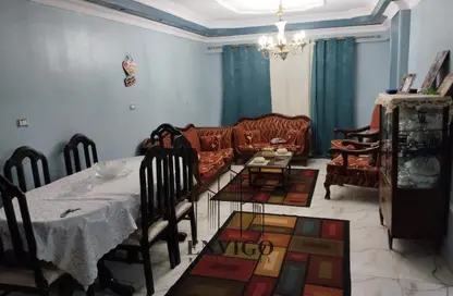 شقة - 3 غرف نوم - 1 حمام للبيع في شارع احمد الزمر - الحي العاشر - مدينة نصر - القاهرة