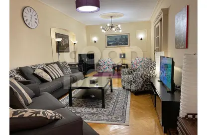 شقة - 3 غرف نوم - 2 حمامات للبيع في شارع رفاعه - الدقي - الجيزة