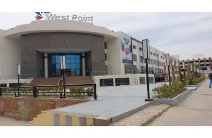 Shop - Studio - 2 Bathrooms for rent in 11th District - 6 October City - Giza
