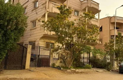 Apartment - 3 Bedrooms - 2 Bathrooms for sale in Al Shorouk Road - 1st Neighborhood - 8th District - Shorouk City - Cairo