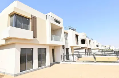 Villa - 3 Bedrooms - 3 Bathrooms for sale in Sodic East - 6th District - New Heliopolis - Cairo