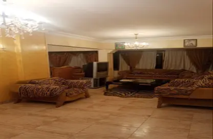 Apartment - 3 Bedrooms - 2 Bathrooms for rent in Maadi - Hay El Maadi - Cairo