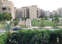 Apartment - 2 bedrooms for للبيع in Palm Hills Village Gate - South Investors Area - New Cairo City - Cairo