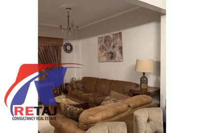 Apartment - 3 Bedrooms - 2 Bathrooms for rent in Abdallah Ibn Al Taher St. - 6th Zone - Nasr City - Cairo