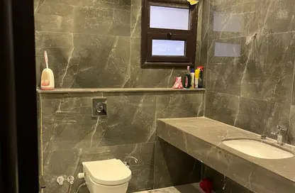 Apartment - 2 Bedrooms - 2 Bathrooms for sale in Green 5 - 6 October Compounds - 6 October City - Giza