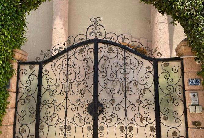 8257698 - Property Image 2