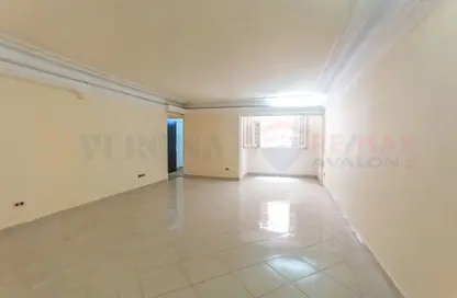 Apartment - 3 Bedrooms - 1 Bathroom for sale in Waboor Elmayah - Hay Wasat - Alexandria