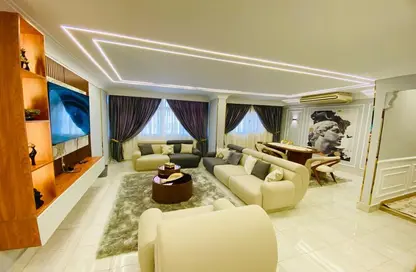 شقة - 3 غرف نوم - 2 حمامات للايجار في شارع حسن افلاطون - مساكن المهندسين - مدينة نصر - القاهرة